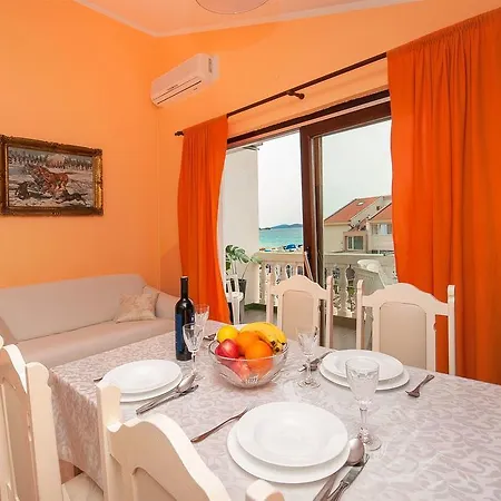 Denis Apartamento *